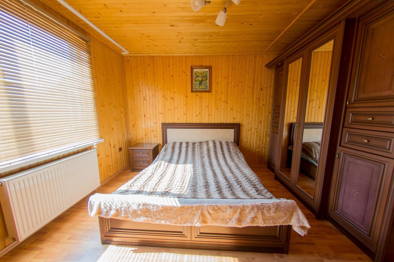 Guest House Suzirya Karpat Яремче Екстериор снимка